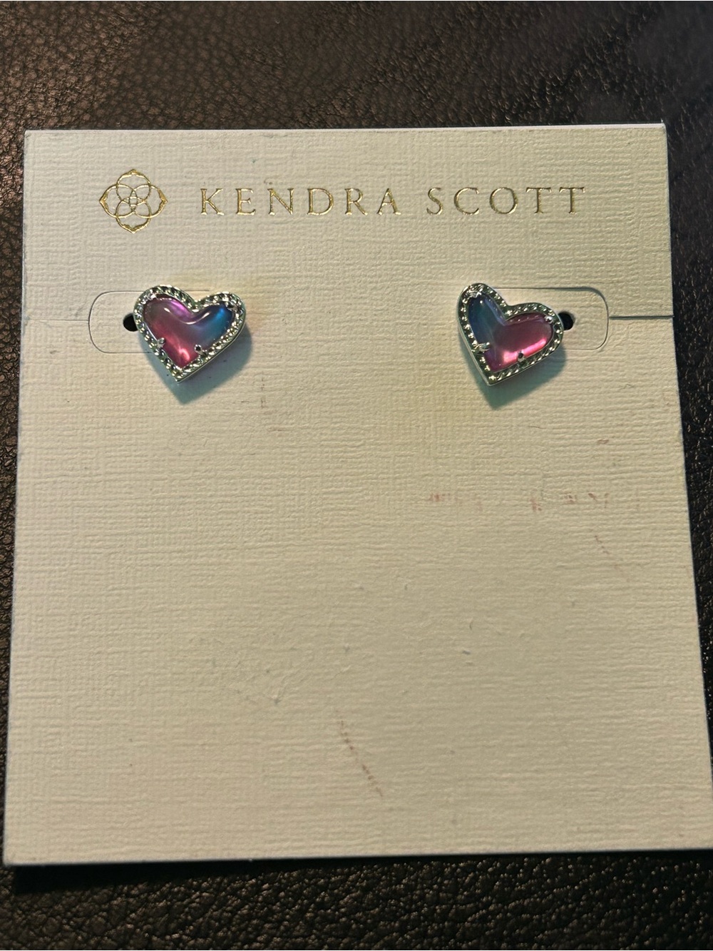 KENDRA SCOTT WATERCOLOR ILLUSION ARI HEART STUD EARRINGS